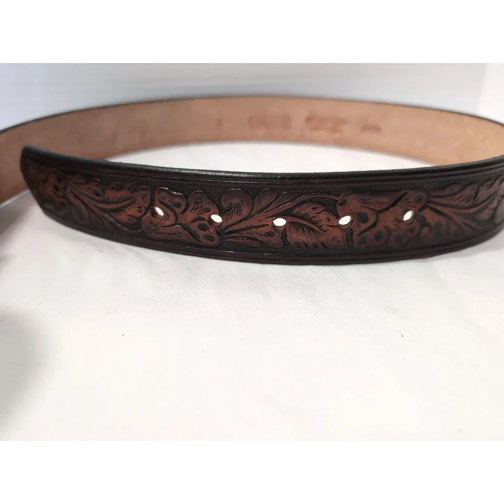 Cache BELT BROWN GENUINE LEATHER STUDDED MEDALLION BUCKLE WOMEN'S SZ SMALL 28-30